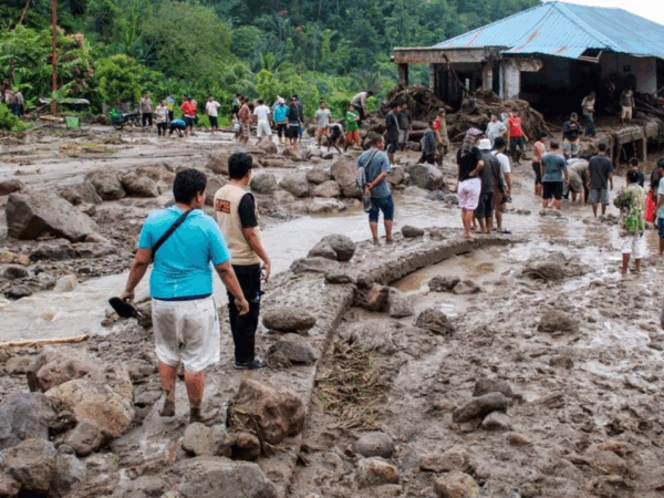Banjir Besar Terjang Sibolga, Ratusan Warga Mengungsi di Tengah Hujan Tanpa Henti