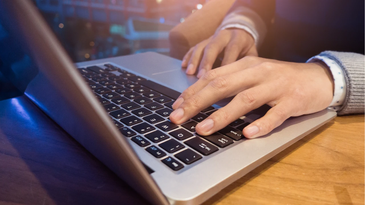 10 Cara Menggabungkan File PDF Jadi Satu di HP dan Laptop